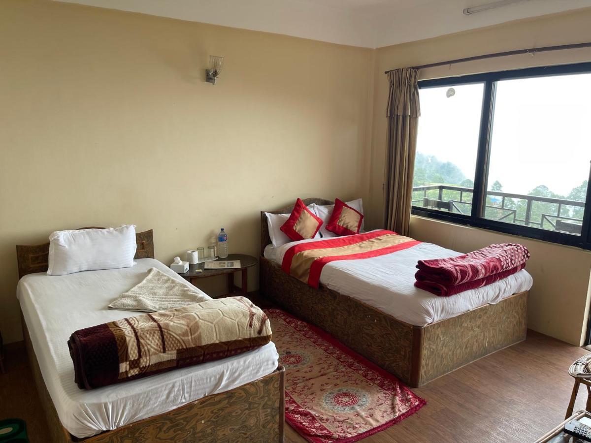 Hotel Nagarkot Holiday Inn エクステリア 写真