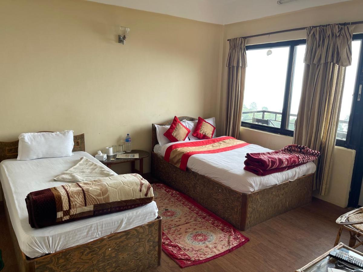 Hotel Nagarkot Holiday Inn エクステリア 写真