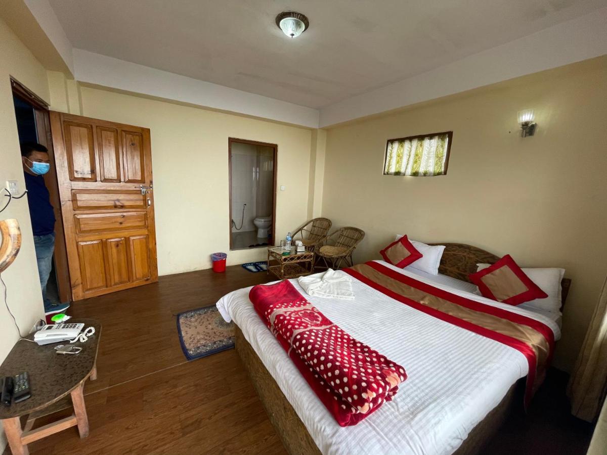 Hotel Nagarkot Holiday Inn エクステリア 写真