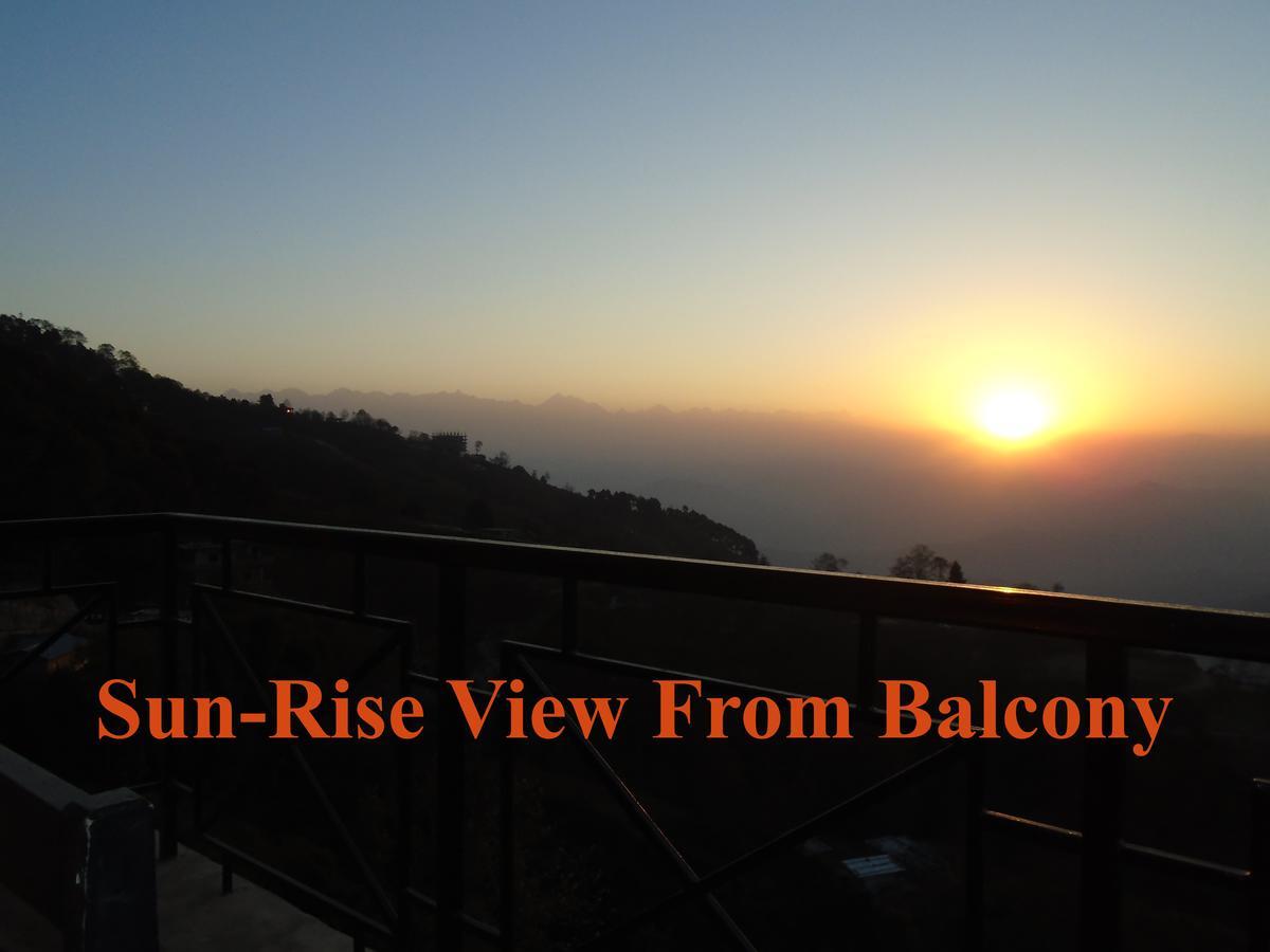 Hotel Nagarkot Holiday Inn エクステリア 写真