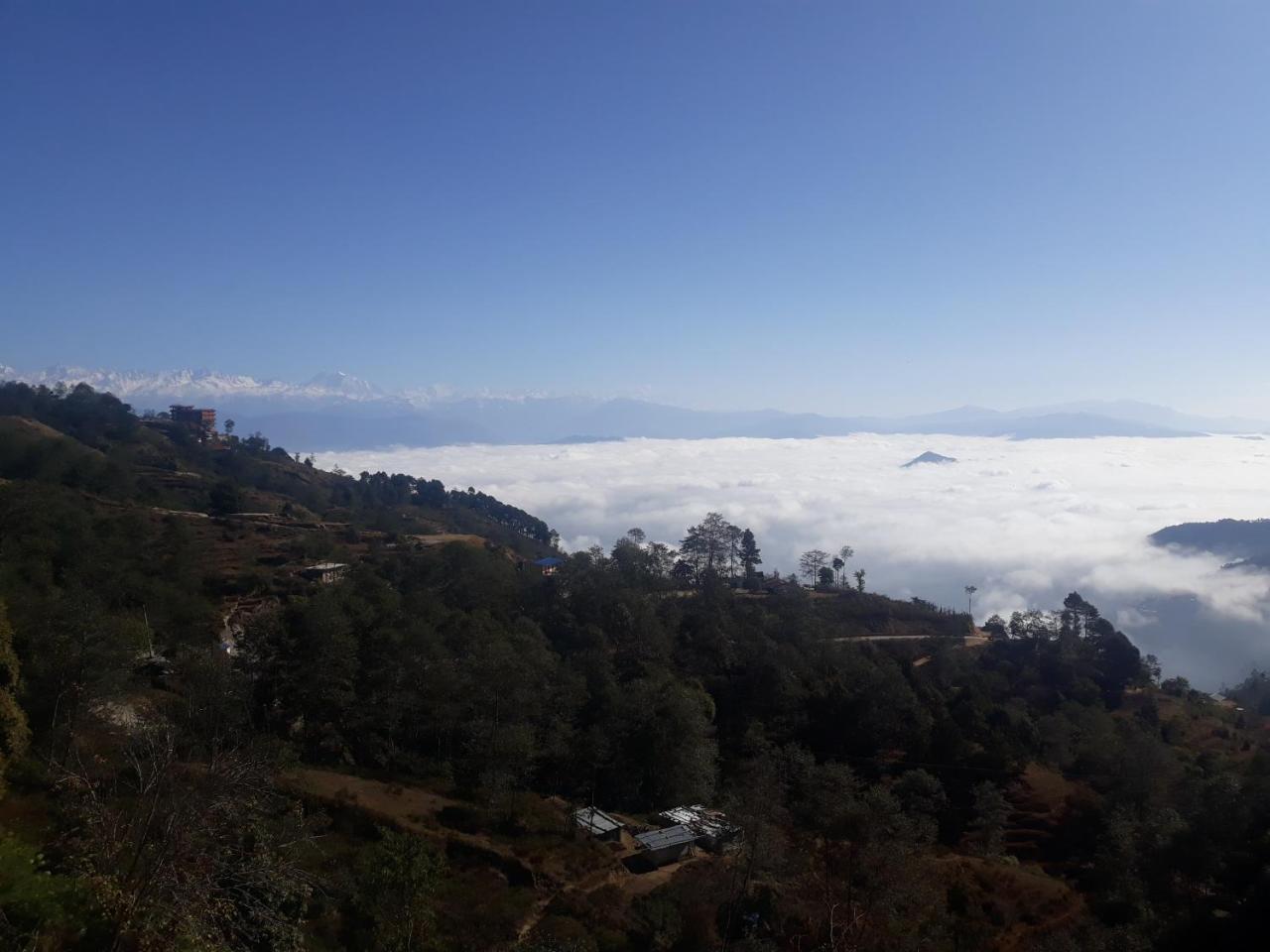 Hotel Nagarkot Holiday Inn エクステリア 写真